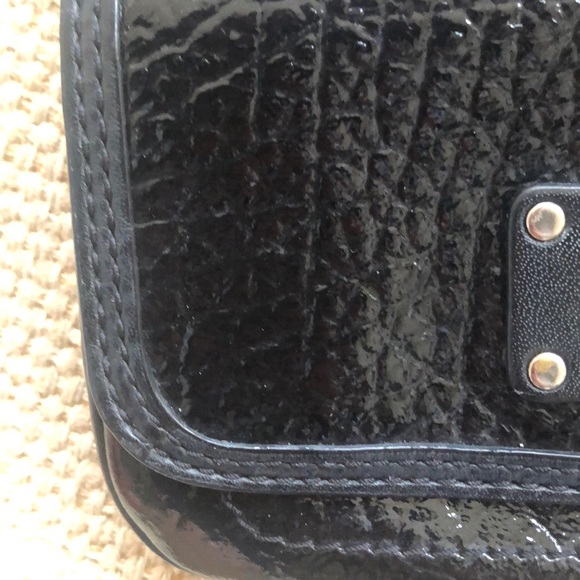 Marc Jacobs patent crossbody - Picture 3 of 5